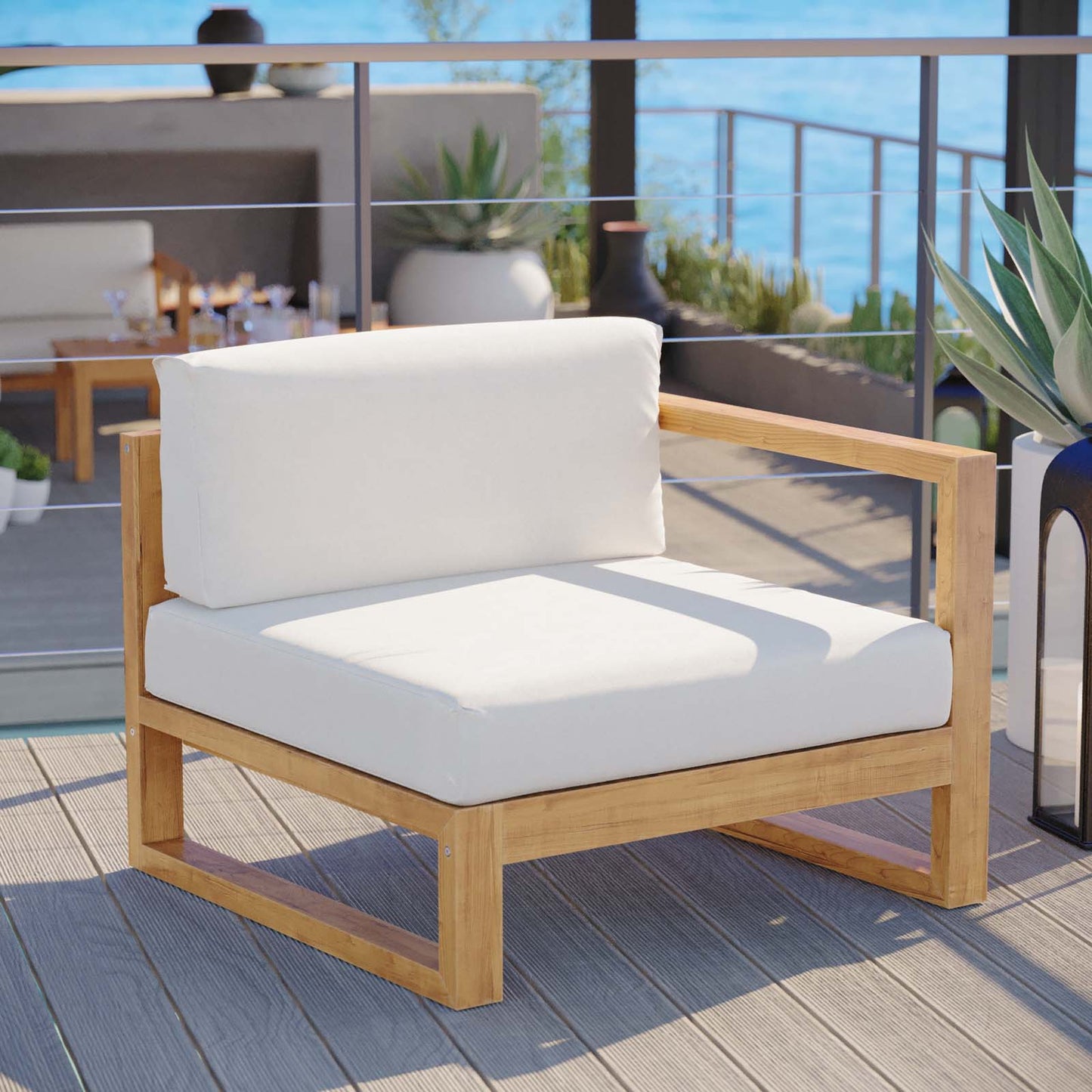 Upland Outdoor Patio Right-Arm Chair Natural White