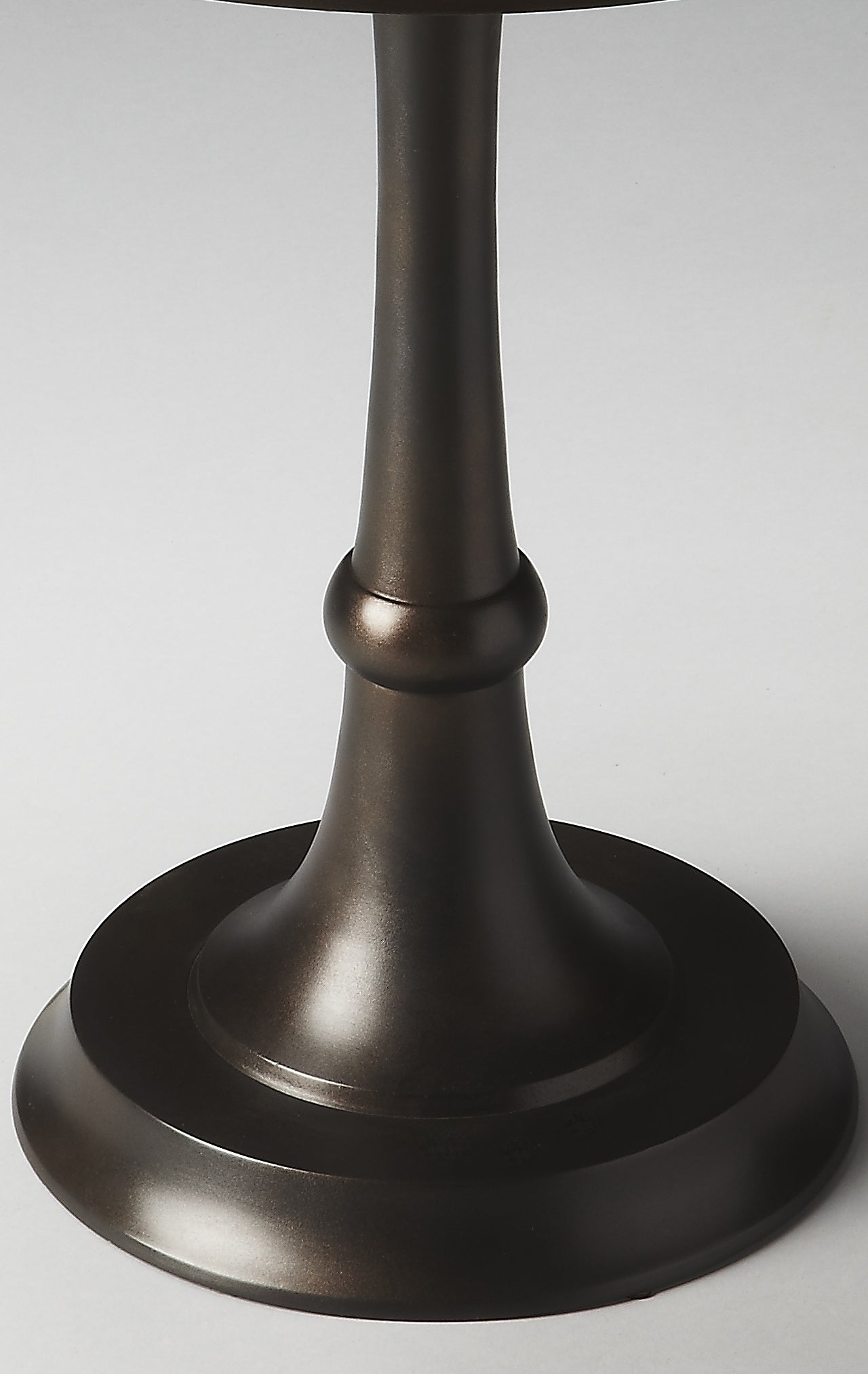 Butler Specialty Company Beaumont 18 in. W Round Metal Pedestal Base Side Table, Bronze
