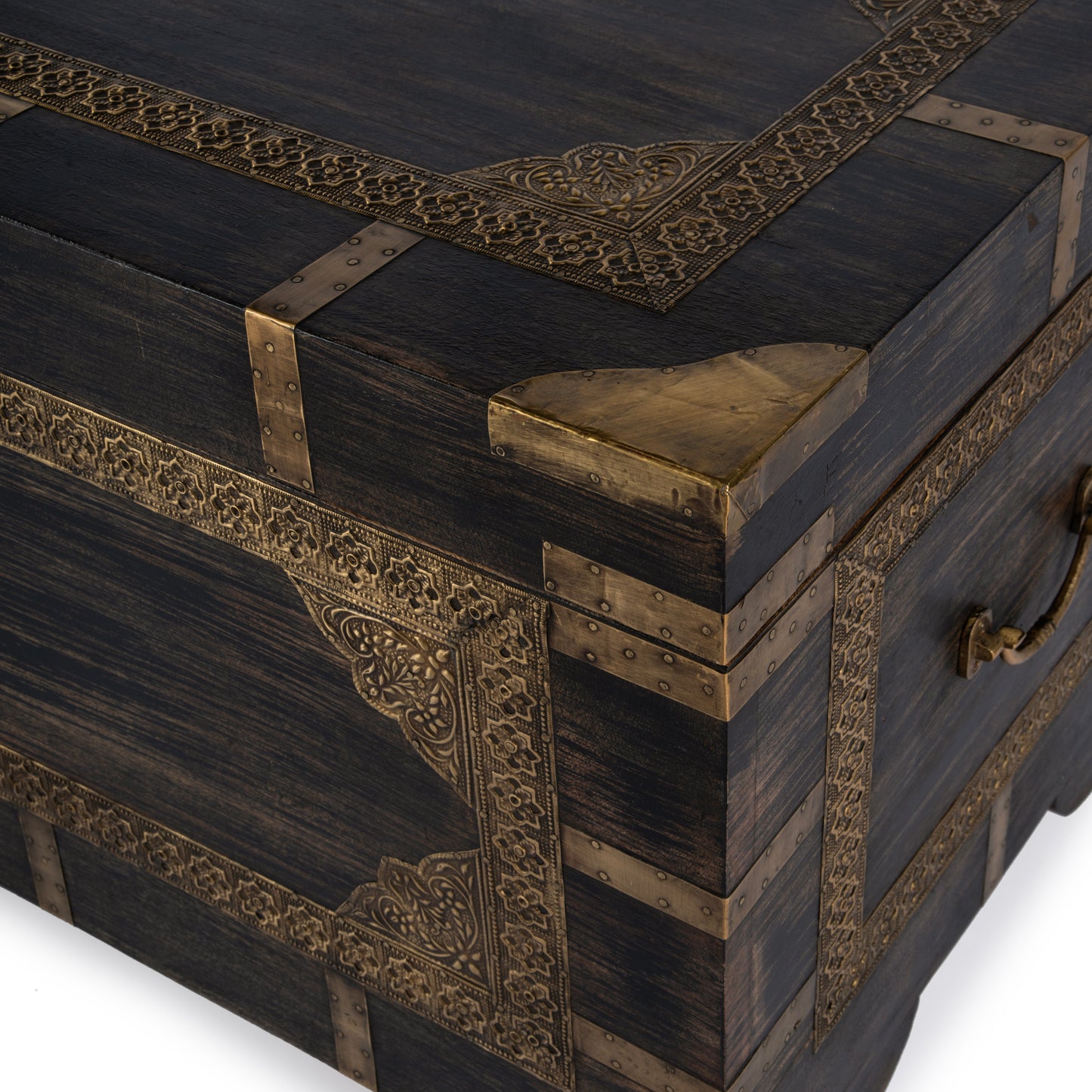 Butler Specialty Company Nador Hand-Painted Brass Inlay Storage Trunk Coffee Table, Brown