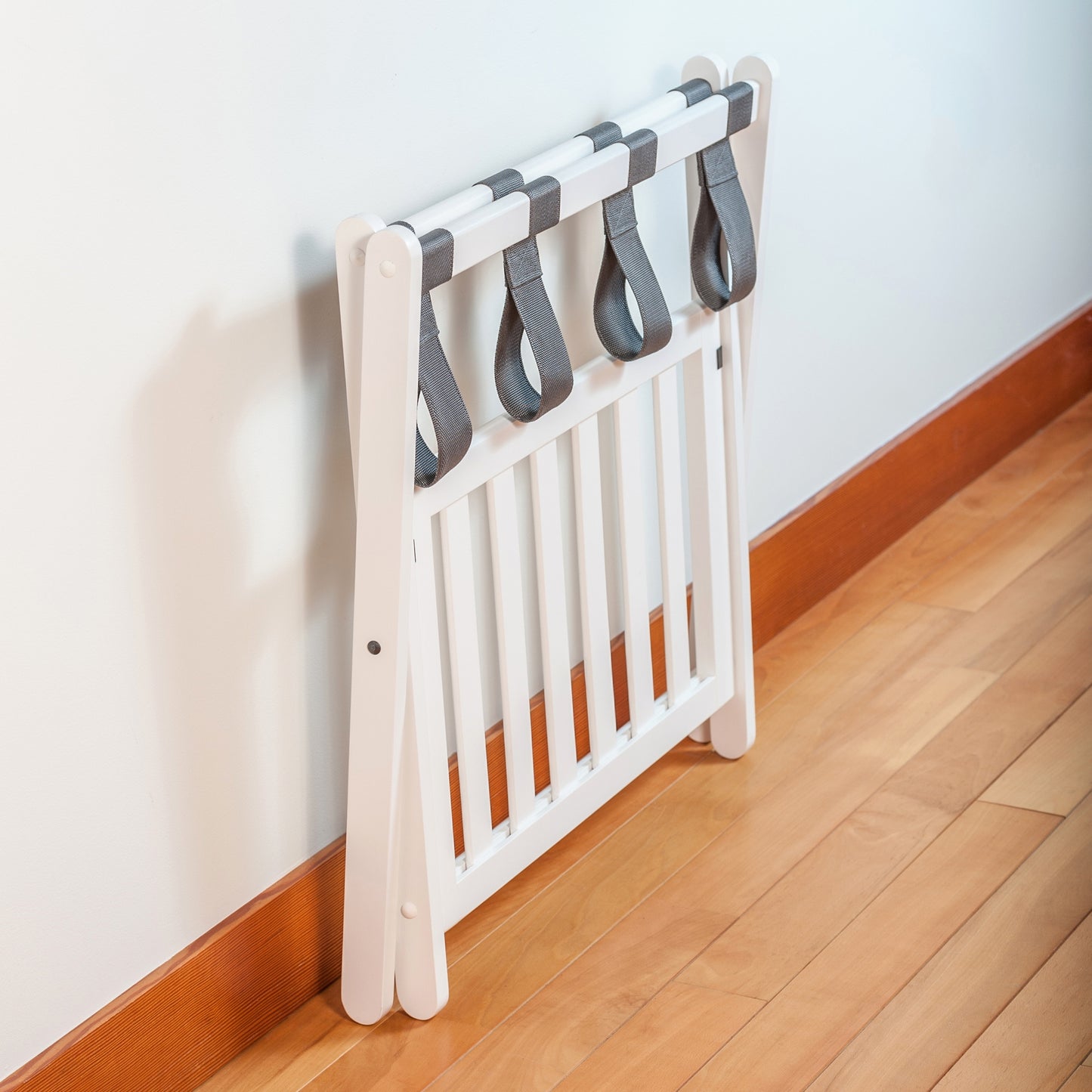 Reese Luggage Rack with Shelf, White
