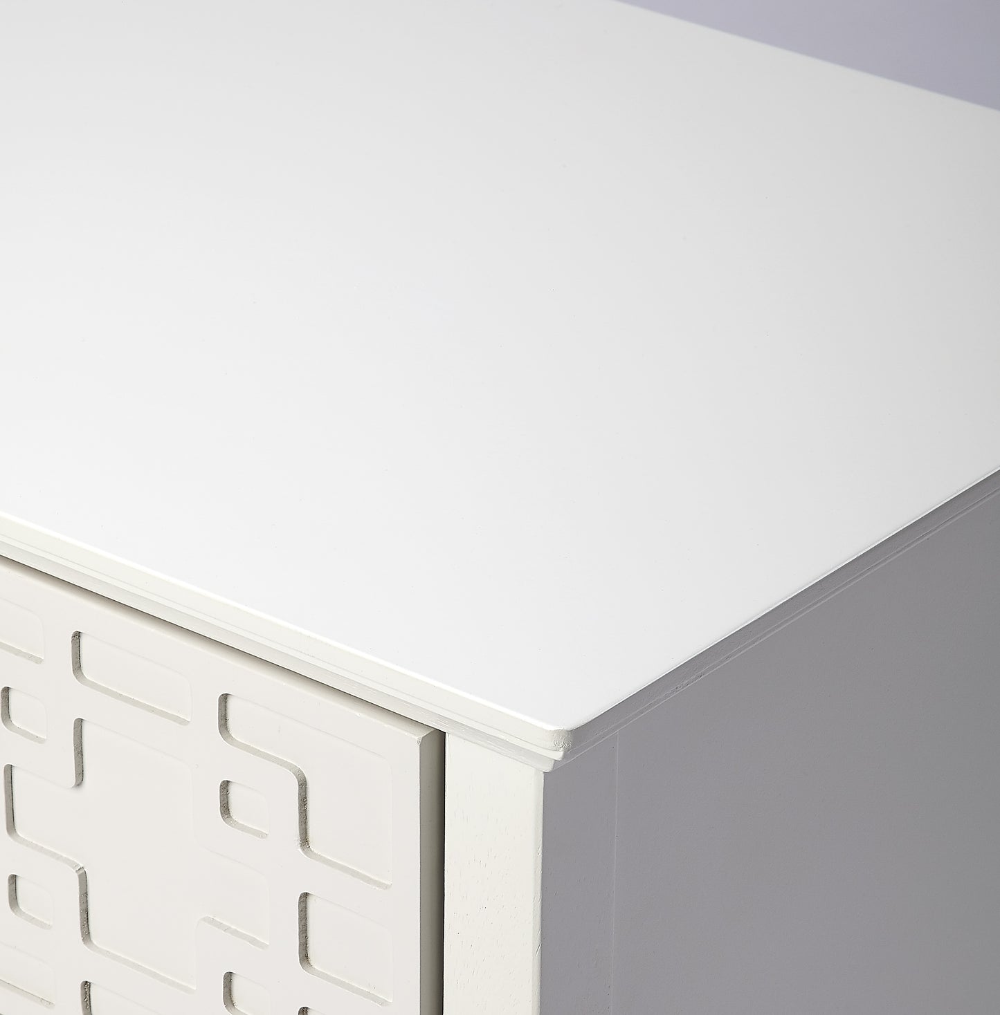 Butler Specialty Company Kinsley 18 in. W Rectangular Wood 3 Drawer Nightstand, Off-White