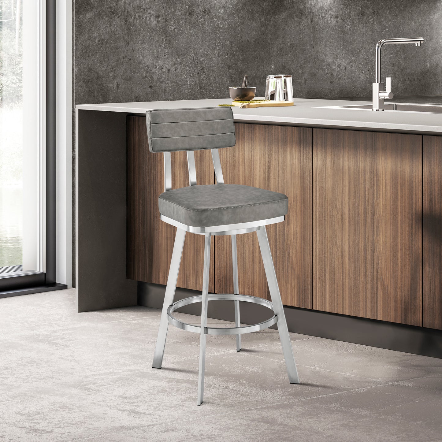 Jinab Swivel Bar and Counter Stool in Metal and Faux Leather