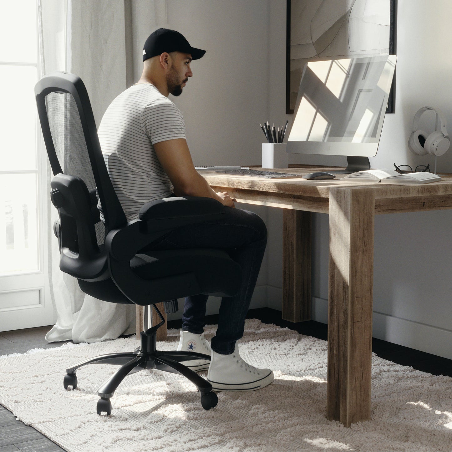 Big & Tall Office Chair| Black Mesh Executive Swivel Office Chair with Lumbar and Back Support and Wheels Black Fabric