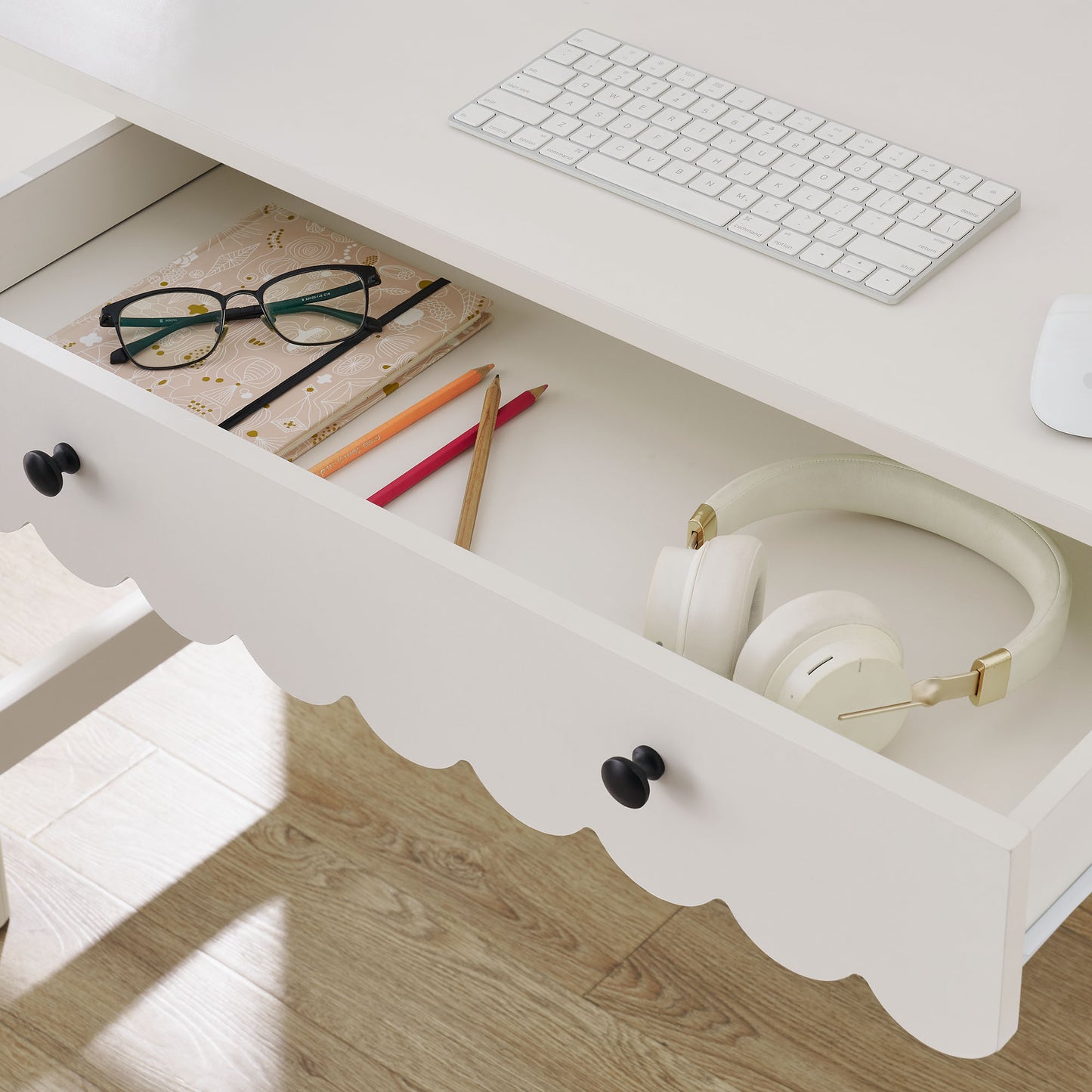Emmeline 1-Drawer Scallop Writing Desk by Modway EEI-7155-WHI
