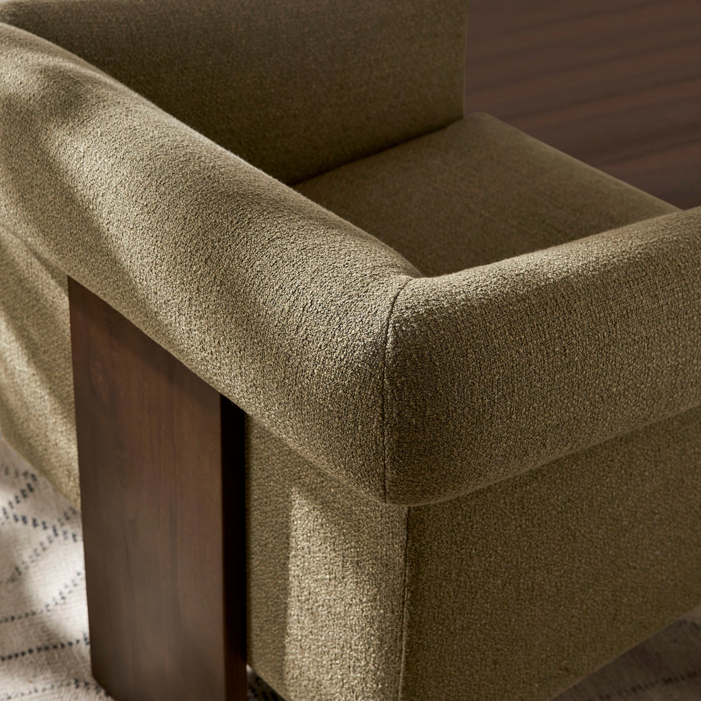 Halbrook Linen Blend Tripod Accent Chair by Modway