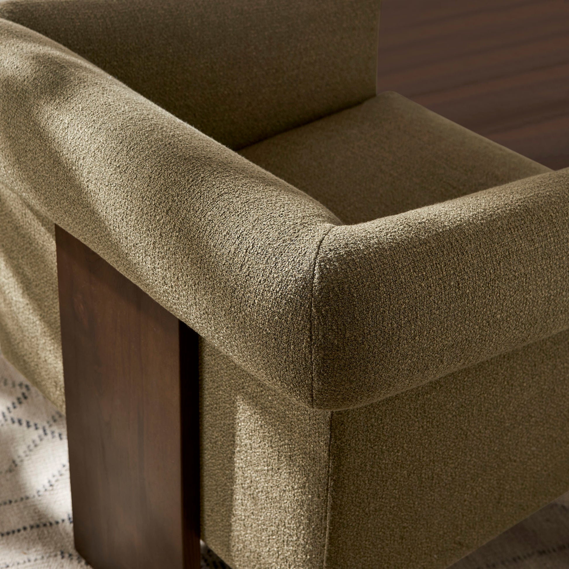 Halbrook Linen Blend Tripod Accent Chair by Modway