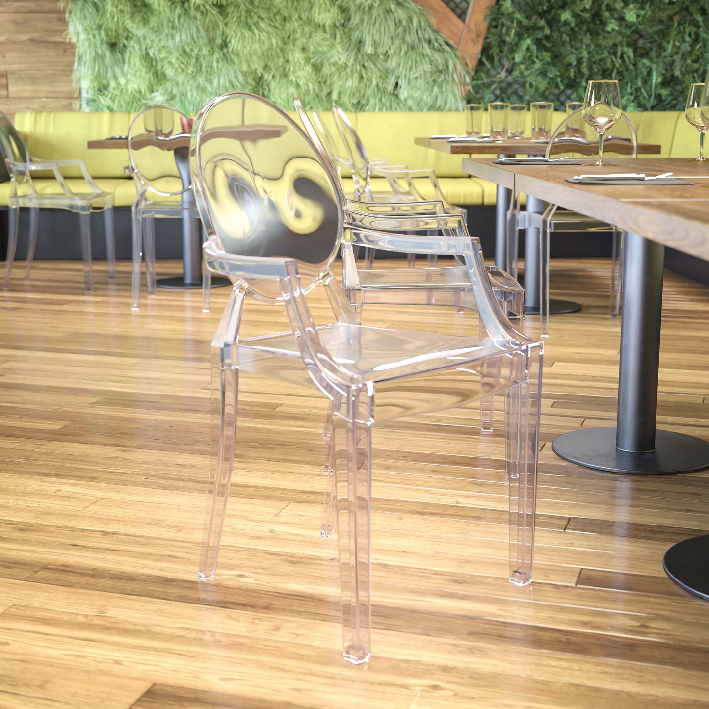 Shirley Ghost Chair with Arms in Transparent Crystal Clear