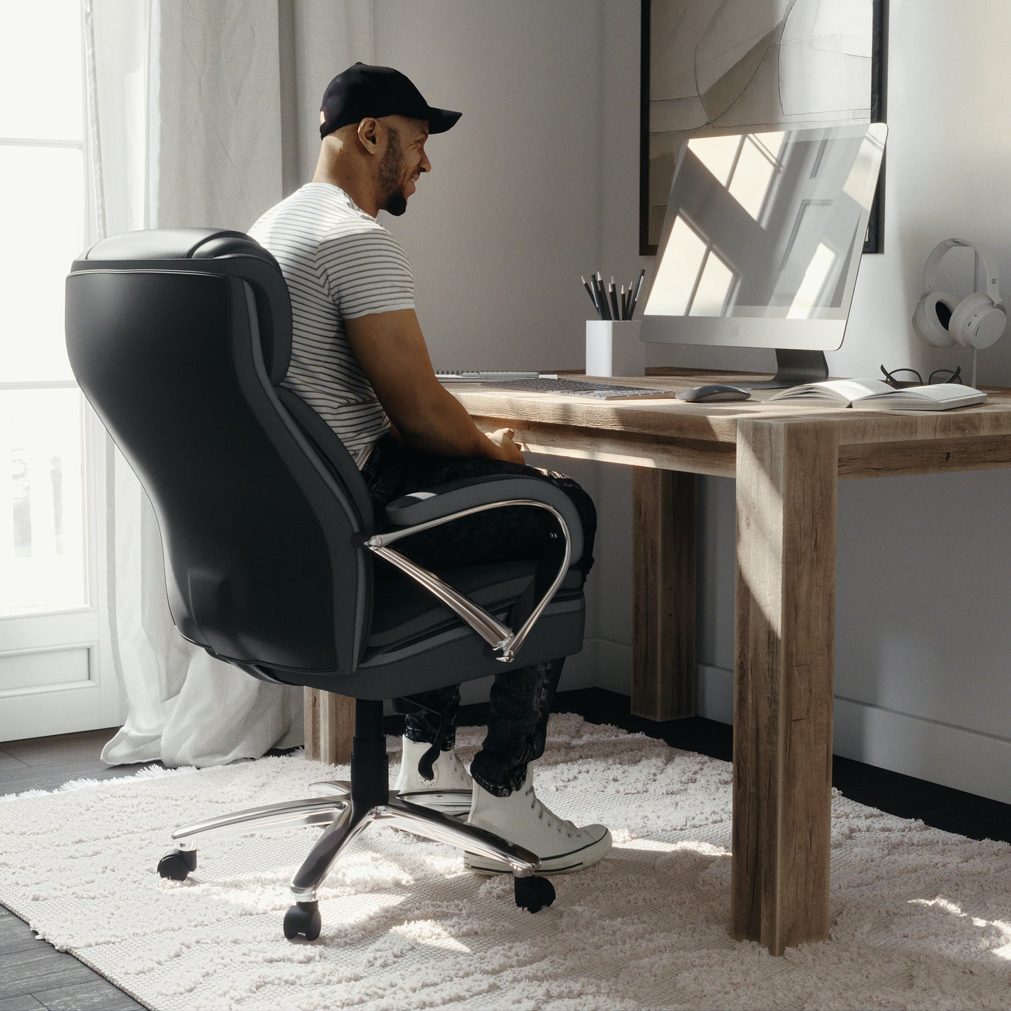HERCULES Series Big & Tall 500 lb. Rated Black LeatherSoft Executive Swivel Ergonomic Office Chair with Extra Wide Seat Black