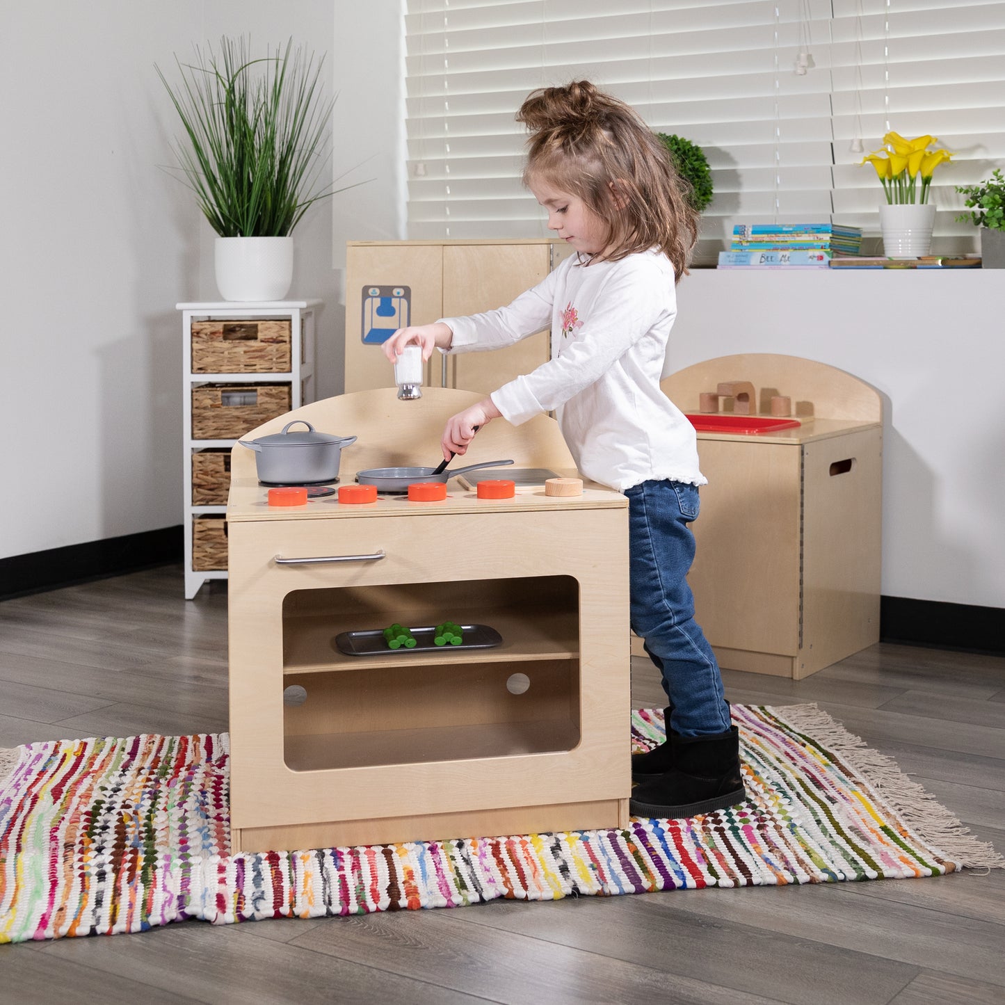 Hercules Children's Wooden Kitchen Stove for Commercial or Home Use - Safe, Kid Friendly Design Natural