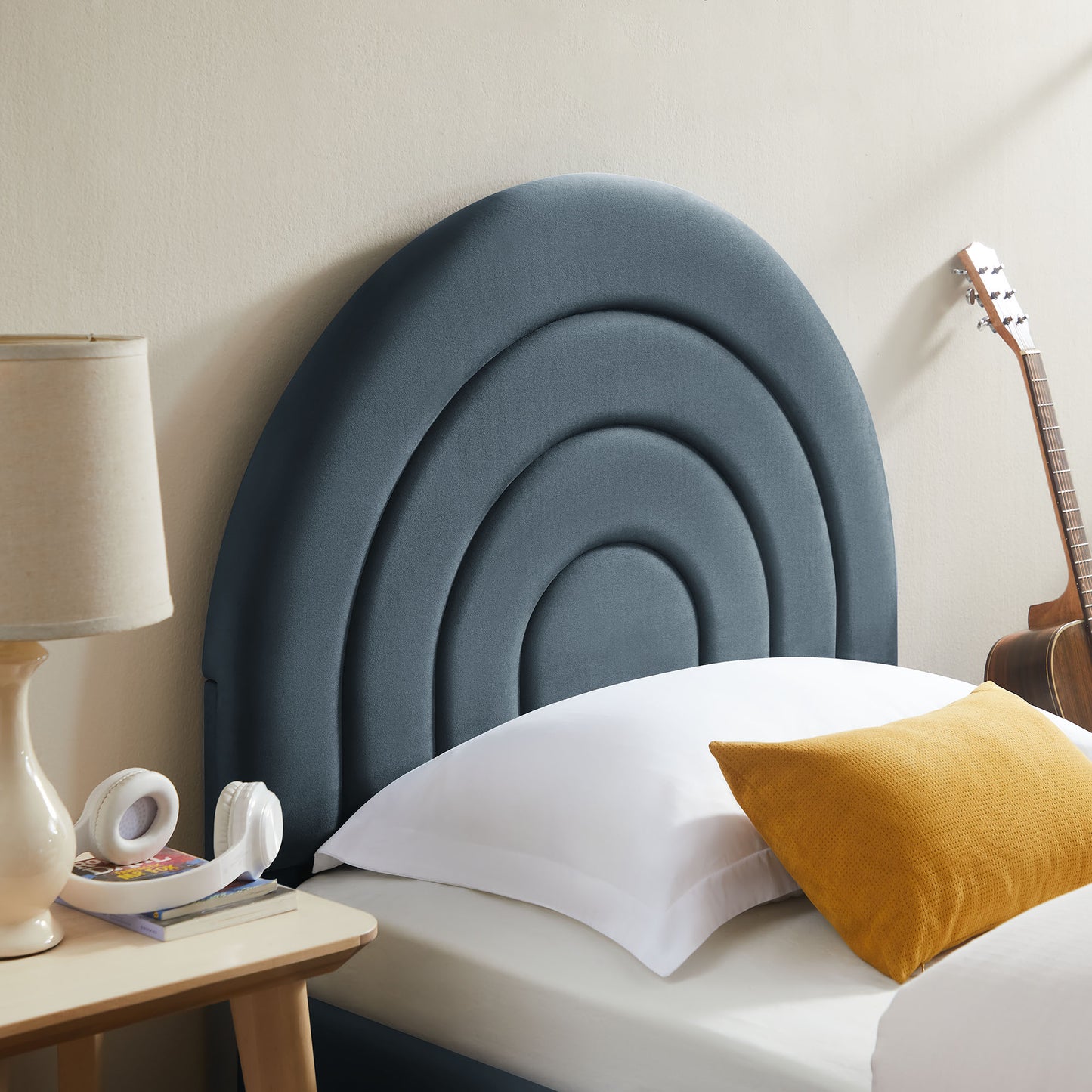 Solana Arched Performance Velvet Platform Bed by Modway