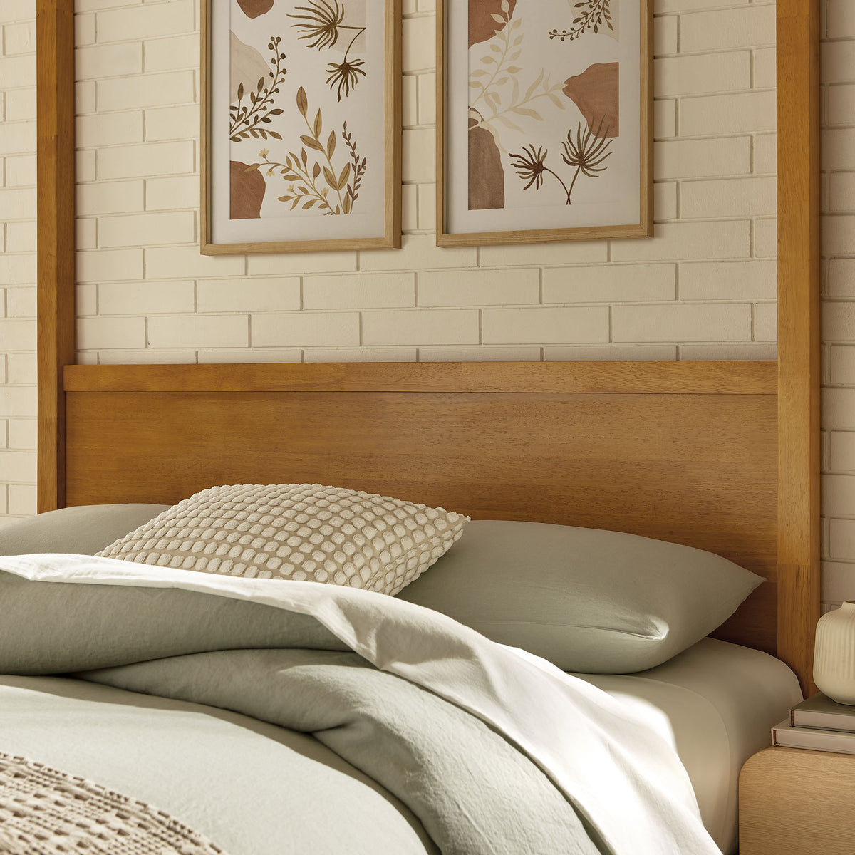 Alva King Wood Canopy Platform Bed by Modway