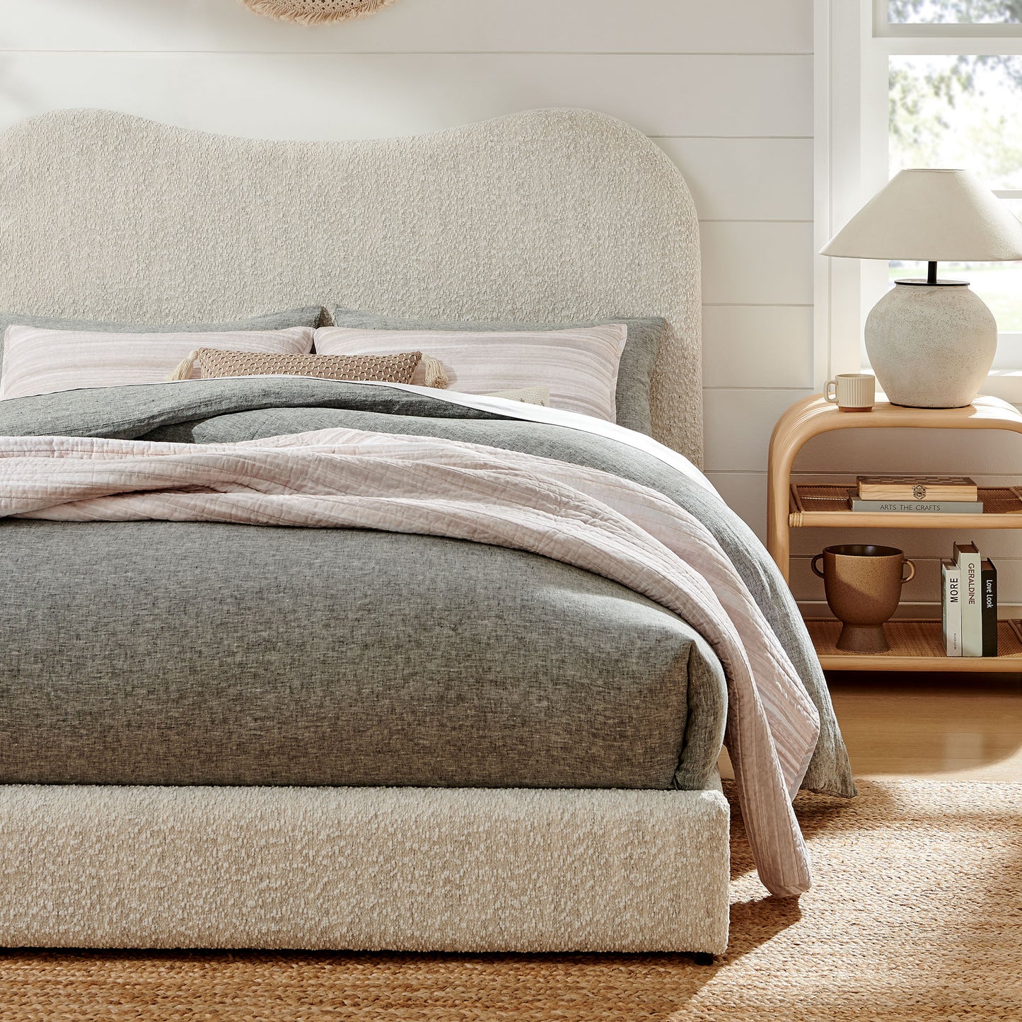 Seluna Boucle Queen Platform Bed by Modway — Upholstered Modern Low-Profile Bed Frame