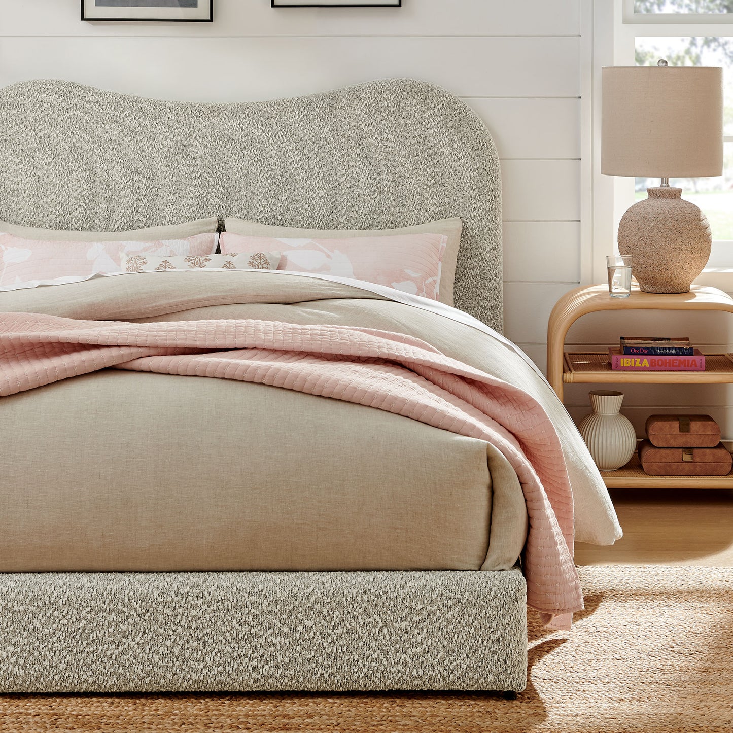 Seluna Boucle Queen Platform Bed by Modway — Upholstered Modern Low-Profile Bed Frame