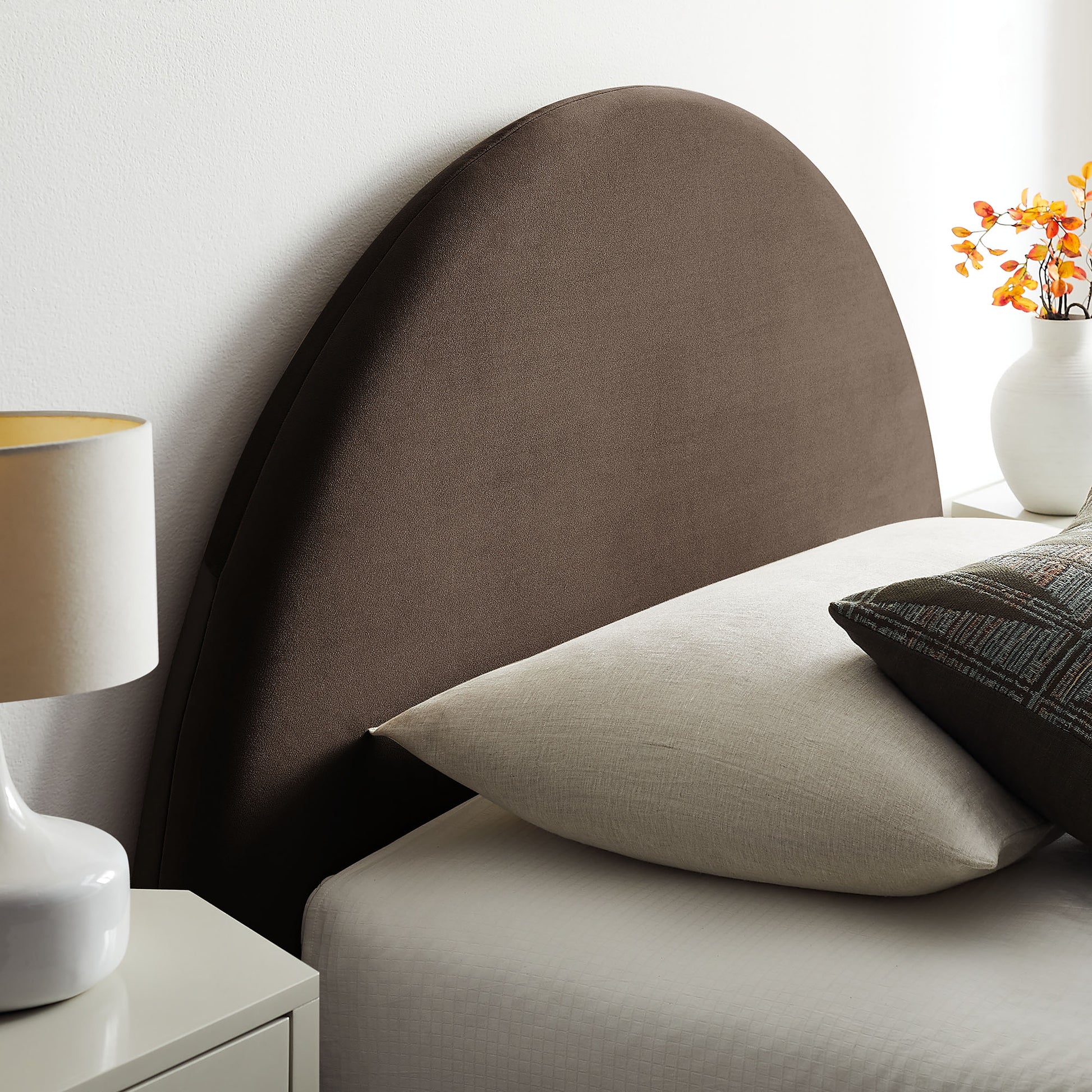 Resort Twin Arched Performance Velvet Storage Platform Bed Frame by Modway