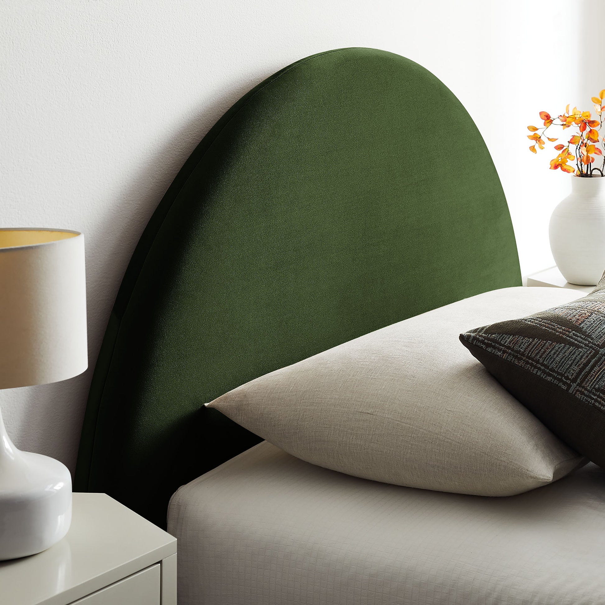 Resort Twin Arched Performance Velvet Storage Platform Bed Frame by Modway