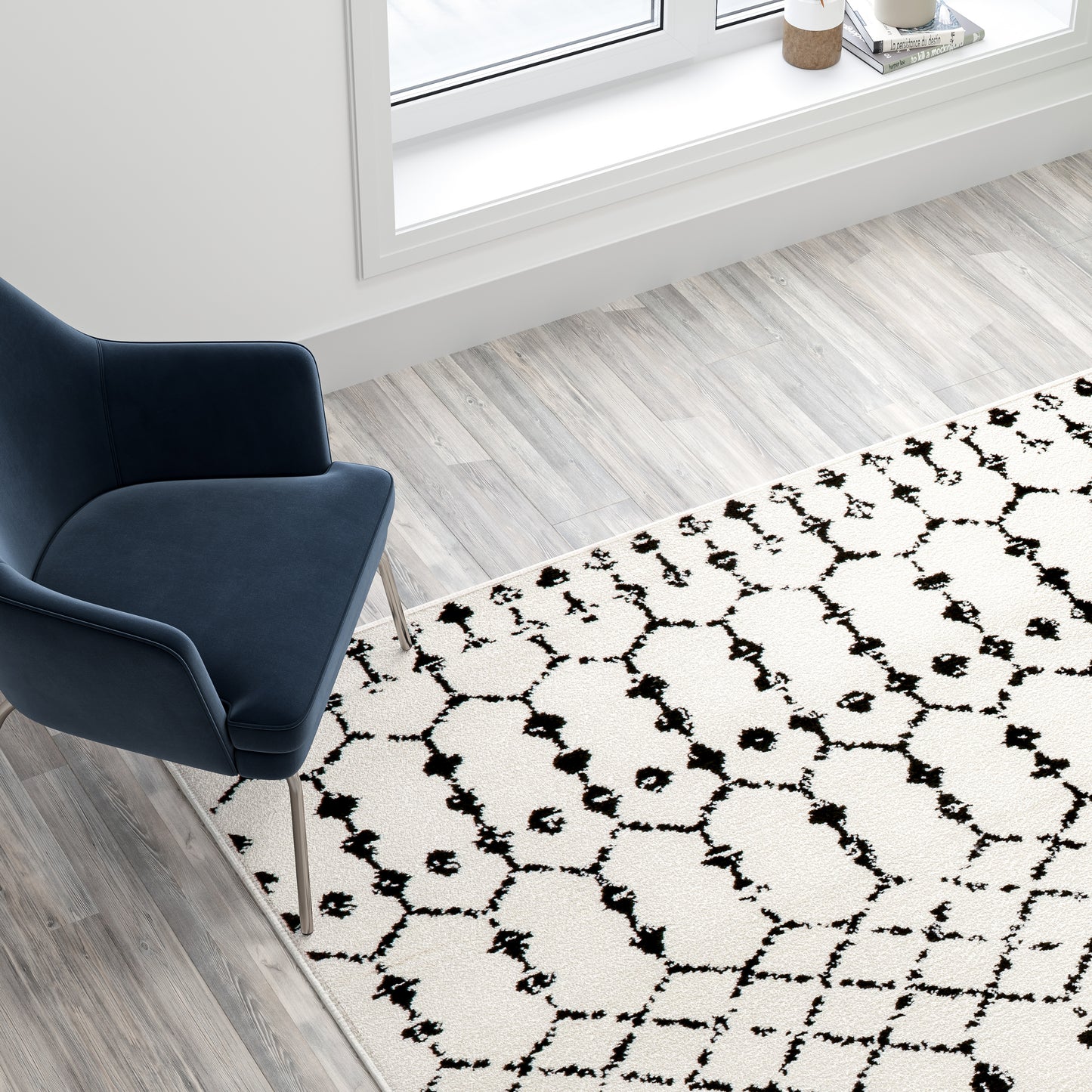 Beth Geometric Bohemian Low Pile Rug - 8' x 10' - Ivory/Black Ivory/Black