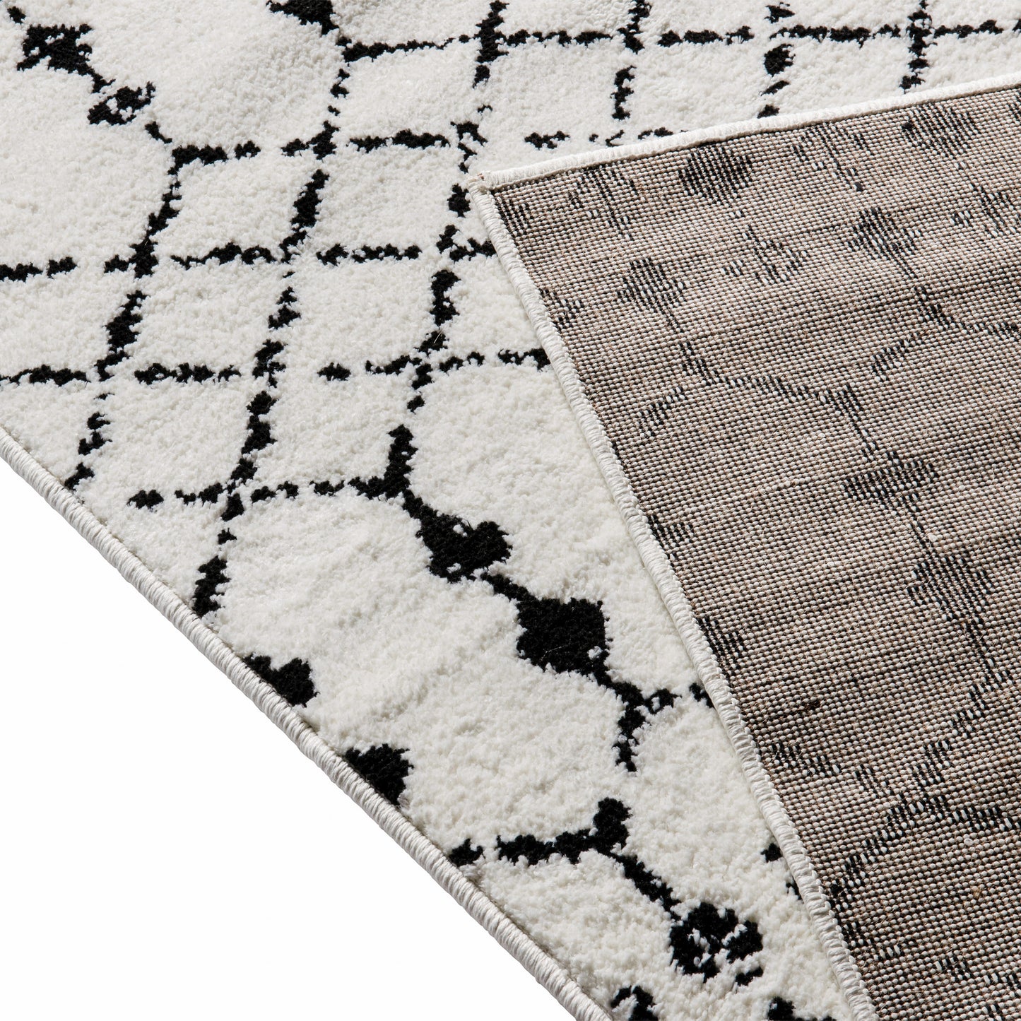 Beth Geometric Bohemian Low Pile Rug - 8' x 10' - Ivory/Black Ivory/Black