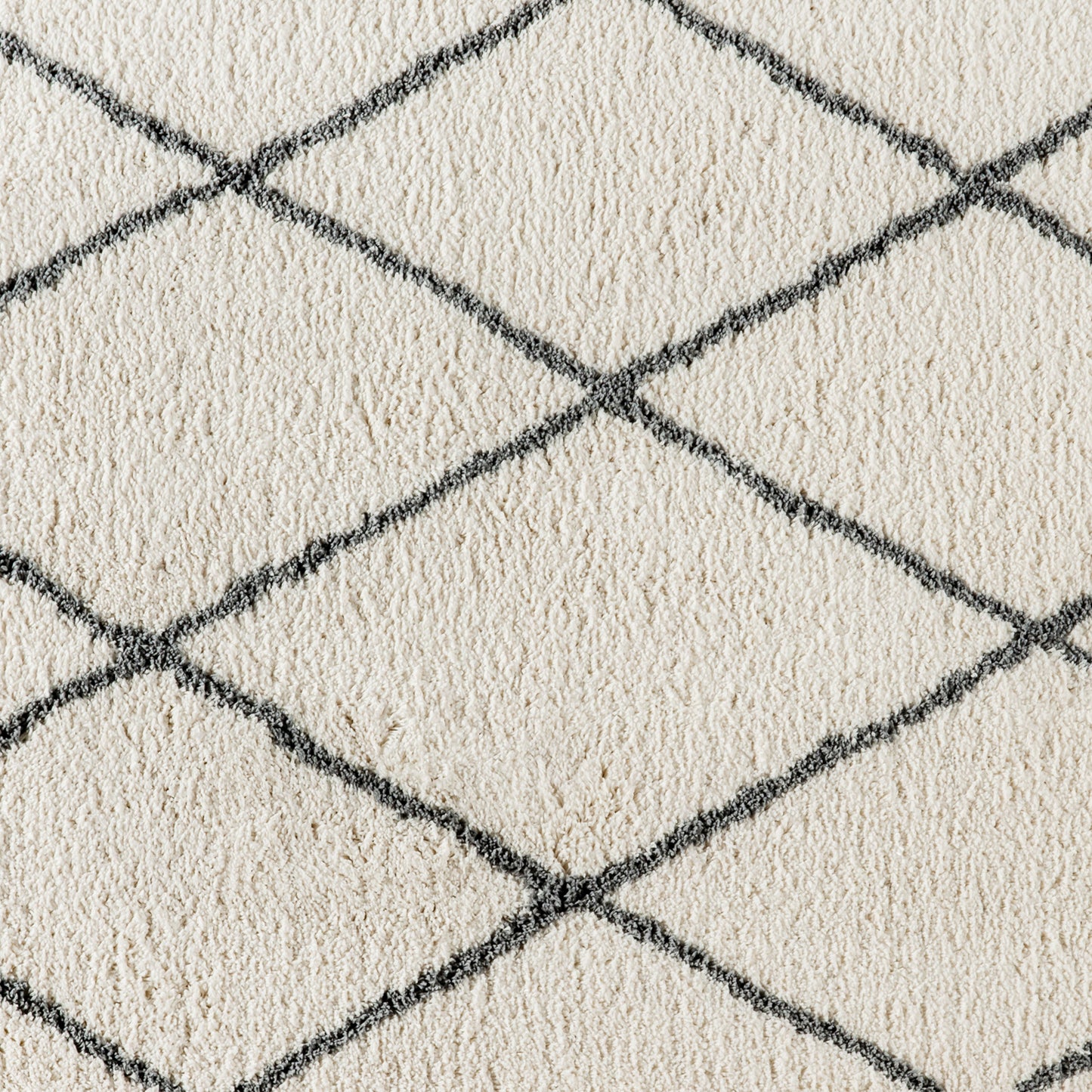 Roxy Shag Style Diamond Trellis Area Rug - 5' x 7' - Ivory/Gray Polyester (PET) Ivory/Gray
