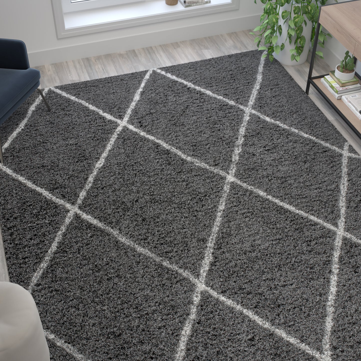 Roxy Shag Style Diamond Trellis Area Rug - 8' x 10' - Charcoal/Ivory Polyester (PET) Charcoal/Ivory