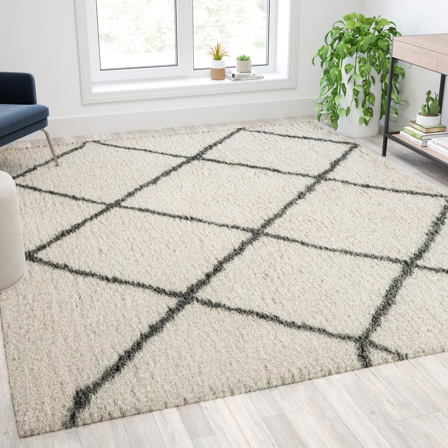 Roxy Shag Style Diamond Trellis Area Rug - 8' x 10' - Ivory/Gray Polyester (PET) Ivory/Gray