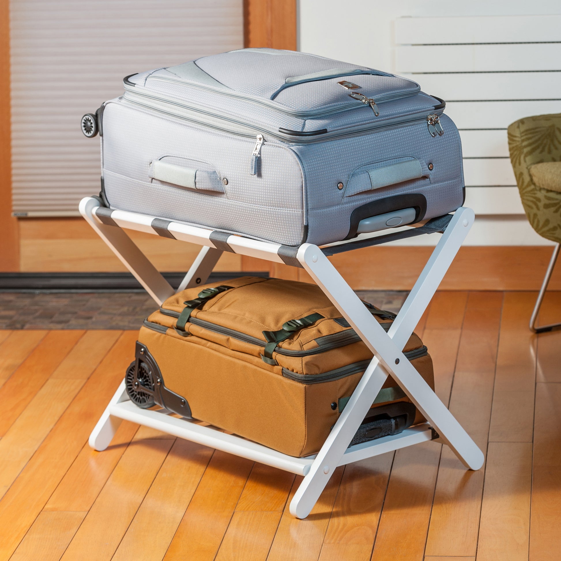 Reese Luggage Rack with Shelf, White