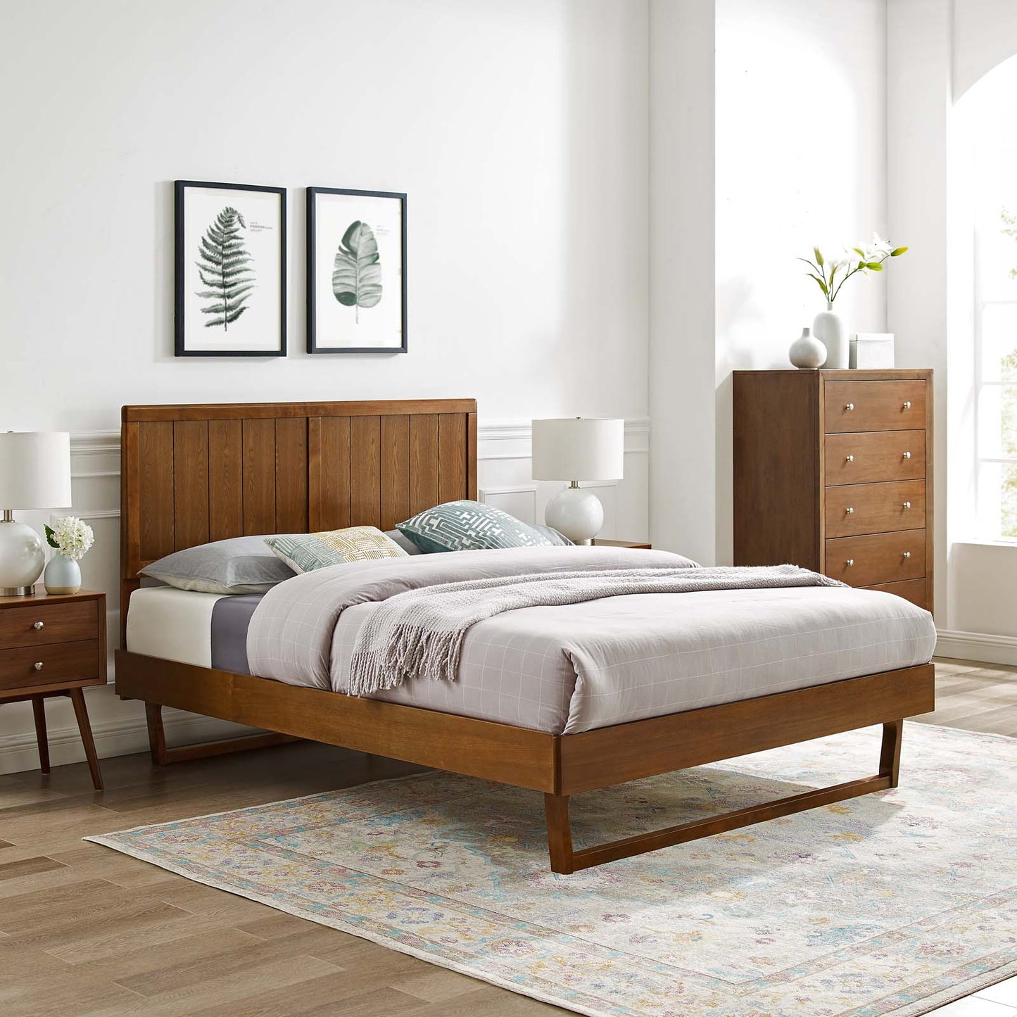 Alana King Wood Platform Bed With Angular Frame Walnut