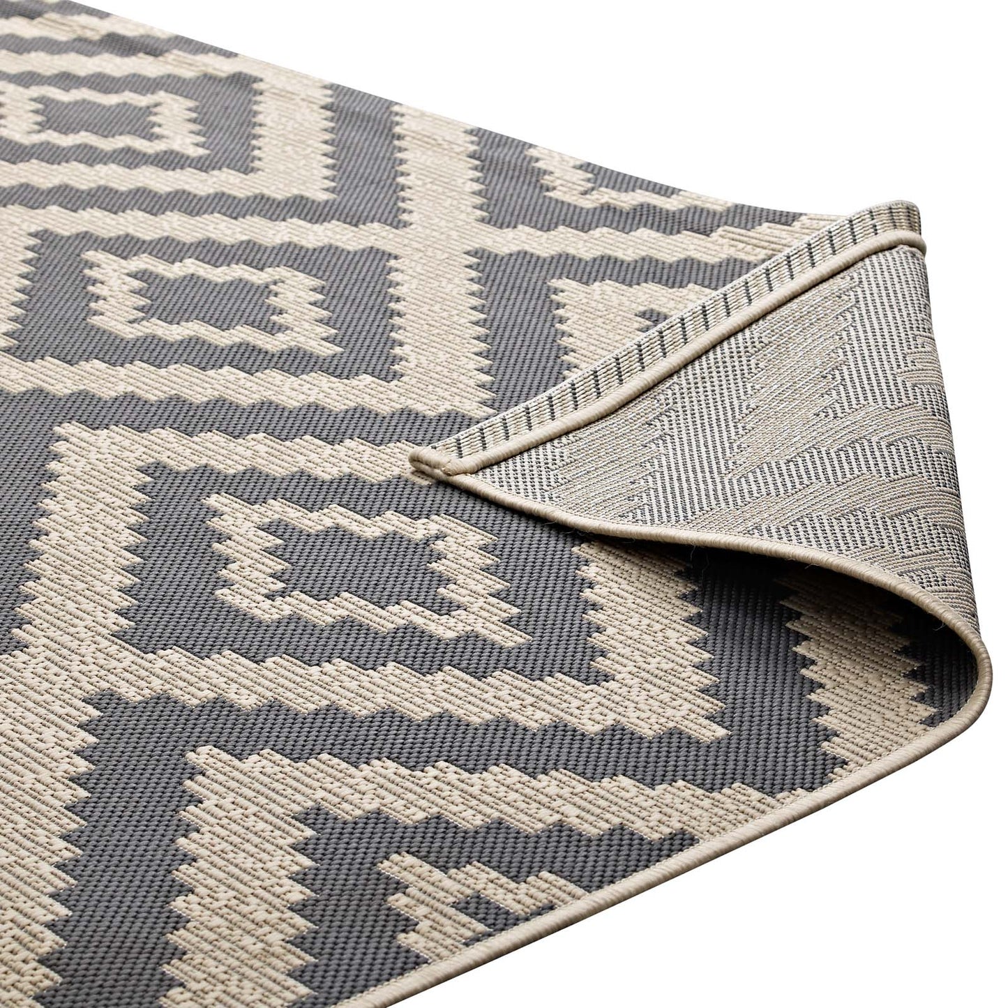 Jagged Geometric Diamond Trellis 9x12 Indoor and Outdoor Area Rug Gray and Beige R-1135A-912